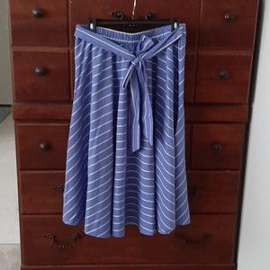 Women skirt New with tag